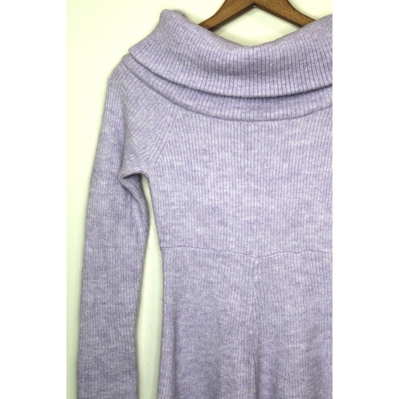 Urban Outfitters Grace Off-The-Shoulder Romper - Picture 6 of 12